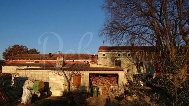 House, Svetvinčenat Thumbnail
