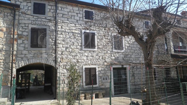 Haus, Brtonigla Thumbnail