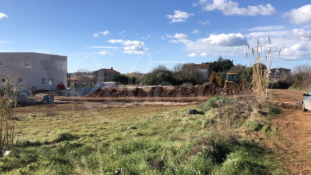 Land, Šikići Thumbnail