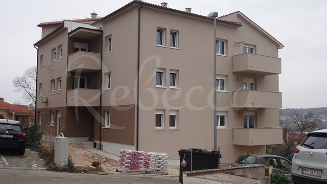 Apartment, Šijana Thumbnail