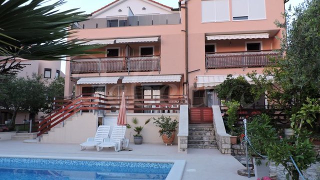 Kuća, Peroj Thumbnail