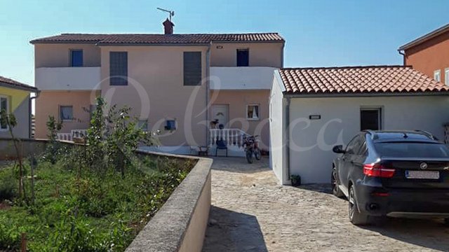 House, Pula Thumbnail