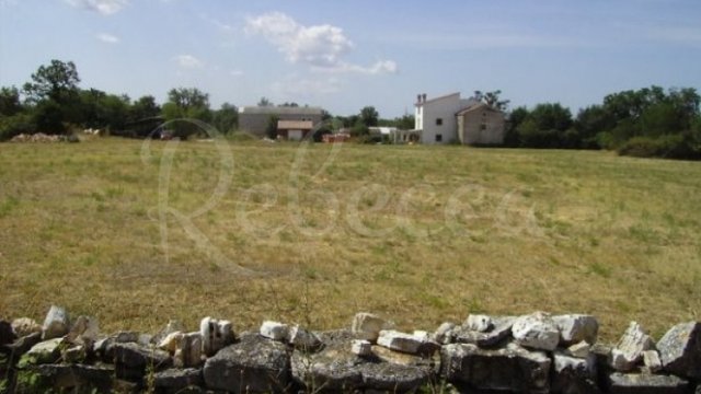 Land, Kanfanar Thumbnail