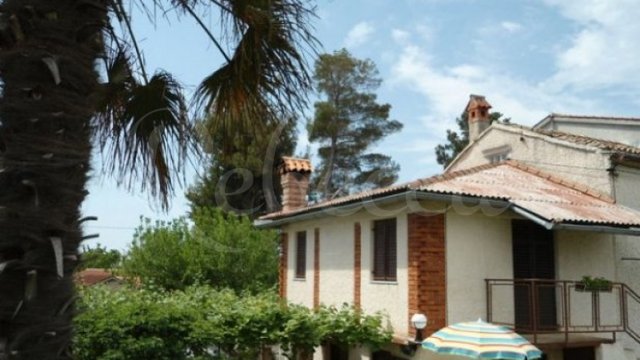 House, Juršići Thumbnail
